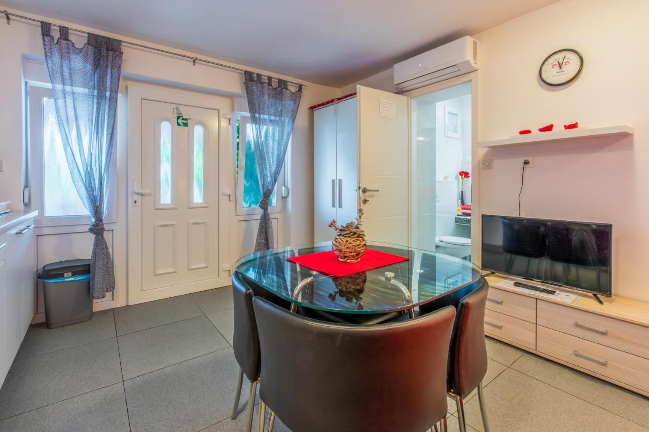 Studio Crikvenica 5478B Luaran gambar